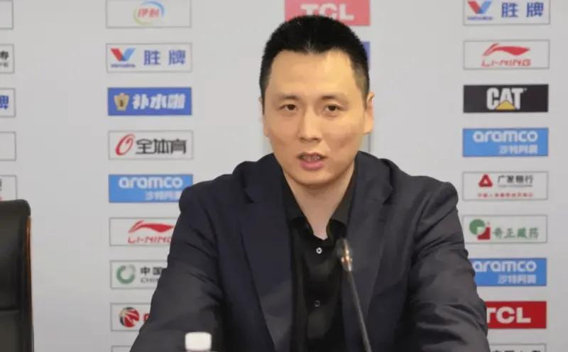 乐鱼体育平台-胜吉林采访！满意全队发挥，回应冲冠将目标定在争四，弗格展情商